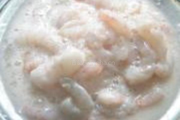 虾仁炒三素的做法图解3