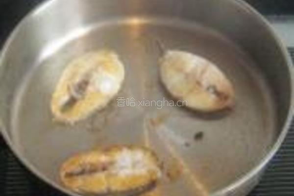 椒盐香煎海鲈鱼的做法图解5