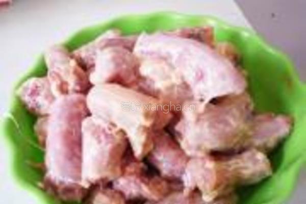 麻辣鸡脖的做法图解2