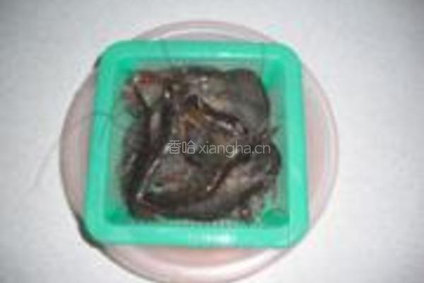 豆腐粒鲜虾汤面的做法图解1