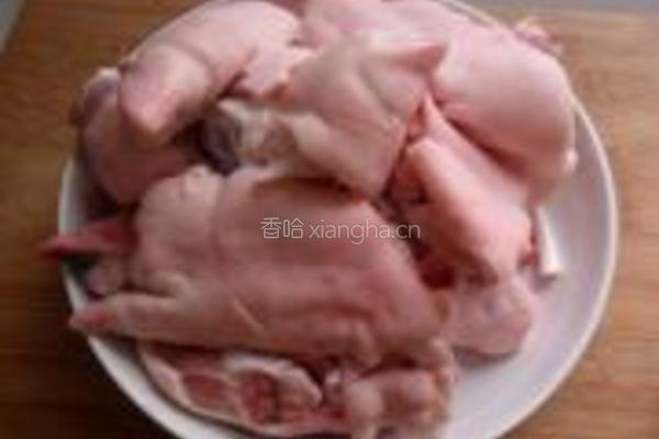 香辣猪蹄的做法图解1