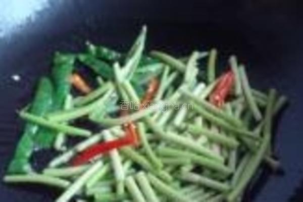蒜薹炒香干的做法图解3