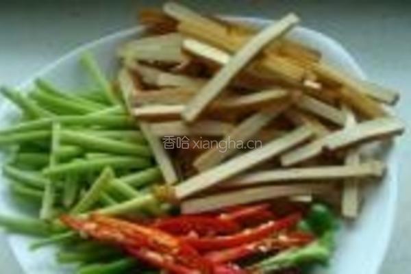 蒜薹炒香干的做法图解2
