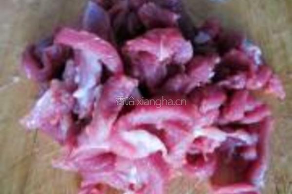 榨菜肉丝炒高粱米饭的做法图解3