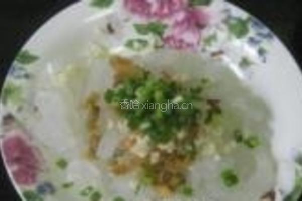 辣味皮蛋拌粉皮的做法图解3