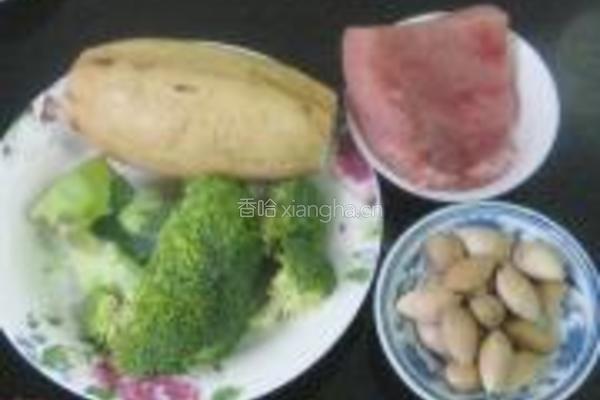 藕片西兰花炒里脊的做法图解1
