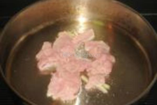 藕片西兰花炒里脊的做法图解5