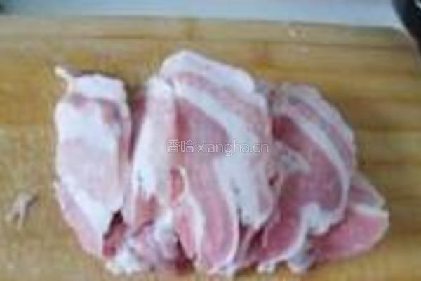 洋葱煎五花肉的做法图解1