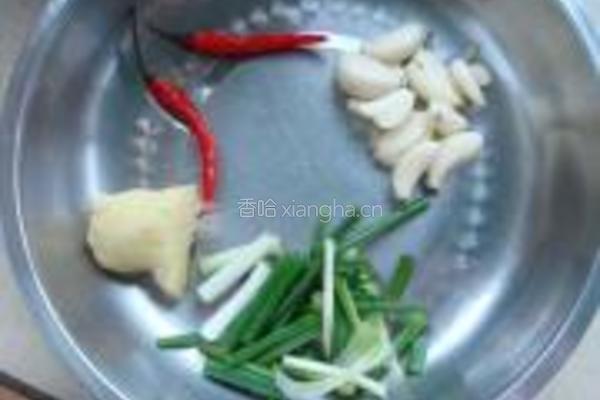 孔雀开屏武昌鱼的做法图解2