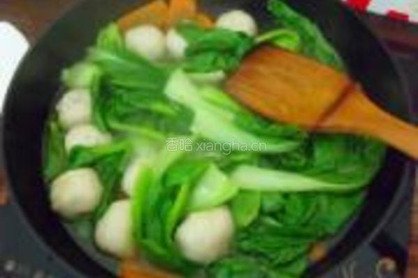 鱼丸煮青菜的做法图解6