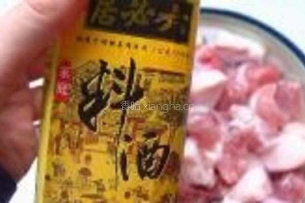 肥而不腻红烧肉的做法图解1