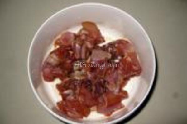 嫩姜爆兔肉的做法图解2