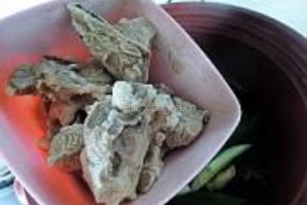 萝卜菌菇排骨煲的做法图解7