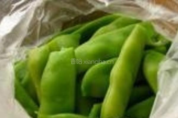 倭瓜炖扁豆的做法图解1