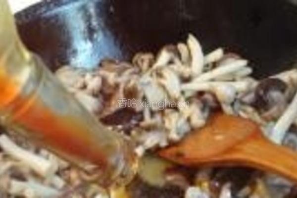 鲍汁扣三菇的做法图解5