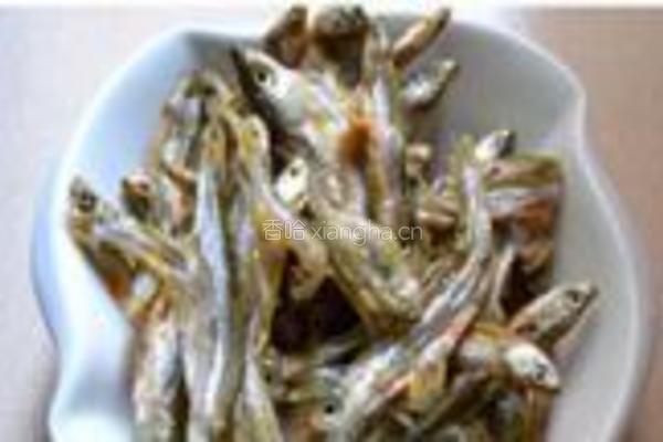 豆豉辣椒火焙鱼的做法图解1