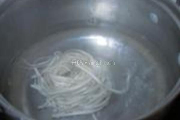 鲜菇肉丝茄汁面的做法图解12