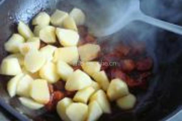 土豆红烧肉的做法图解4