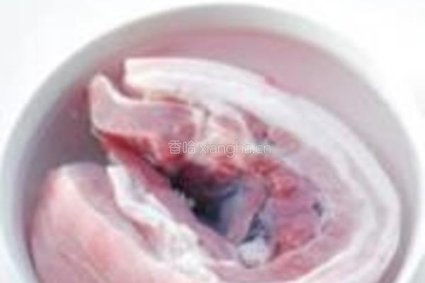萝卜红烧肉的做法图解2