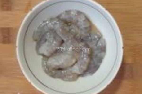 虾仁蛋炒饭的做法图解1
