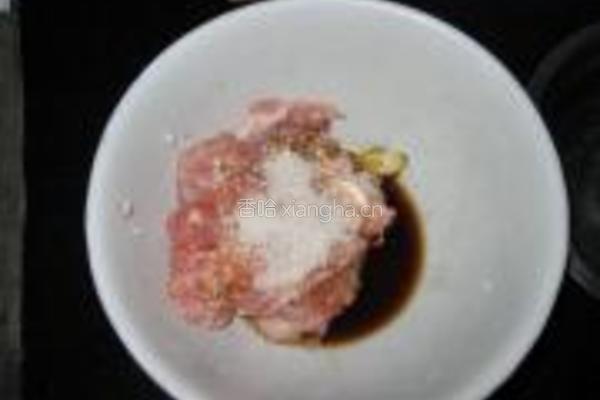 土豆红萝卜肉丸的做法图解2