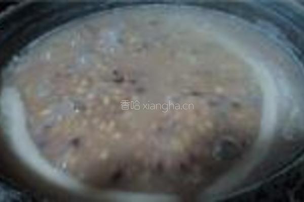 杂粮栗子粥的做法图解5