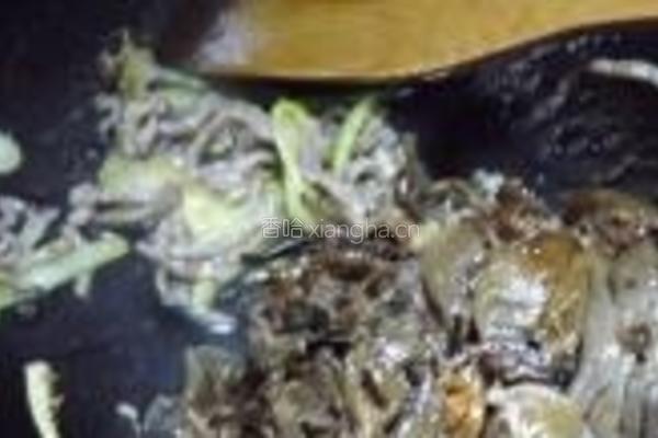 榛蘑肉丝的做法图解4