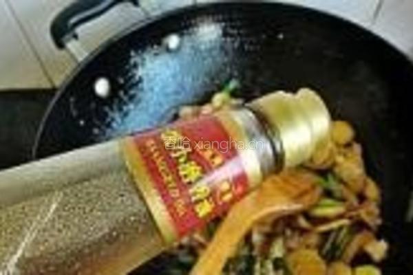 茨菰蒜苗炒肉片的做法图解12