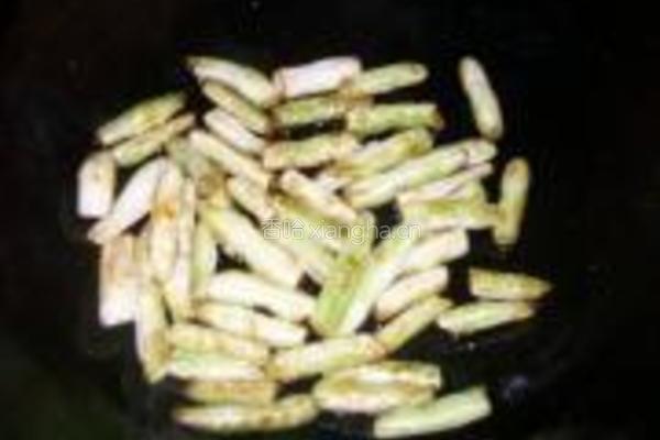 干煸四季豆的做法图解5