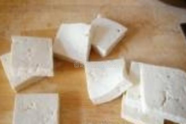 香菜炒豆腐的做法图解2