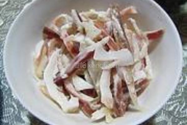 芦蒿炒咸肉的做法图解2