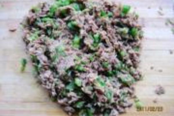 酱肉夹馍的做法图解4