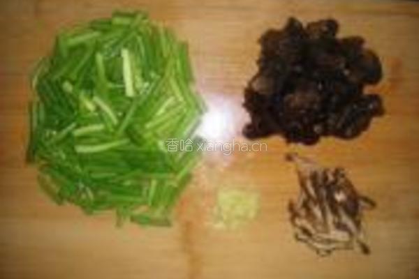 素炒蒜薹的做法图解2