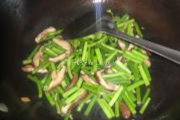 素炒蒜薹的做法图解6