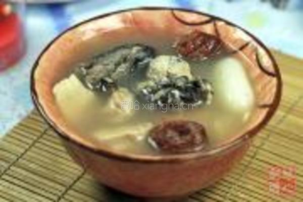 海底椰响螺乌鸡汤的做法图解5
