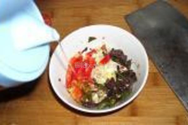 粉丝蒜蓉蒸青口的做法图解3