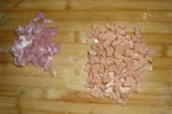 四丁炒饭的做法图解1