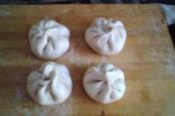 芹菜肉包子的做法图解8