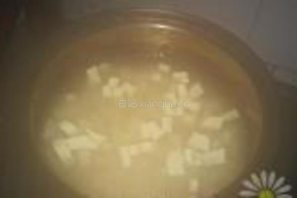 香菜豆干炒花生的做法图解3