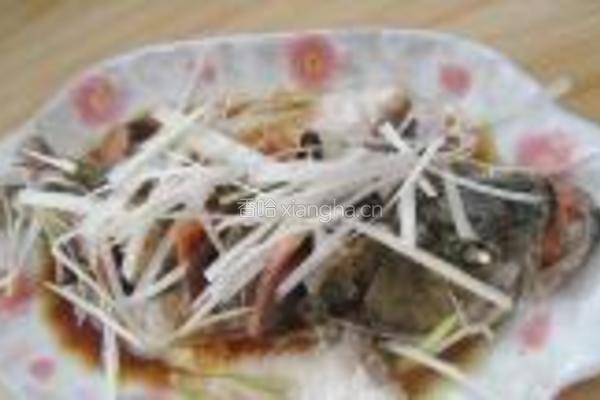蒸鲈鱼的做法图解8