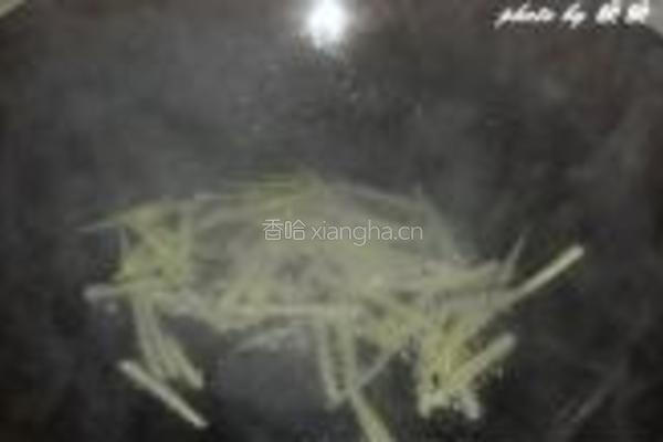 酸梅煮海鱼的做法图解4