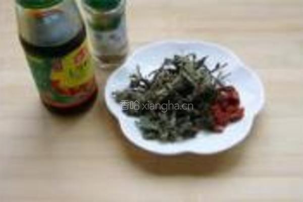滑蒸荷叶薄荷鸡的做法图解2