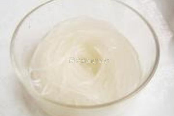 水晶粉炒豆芽的做法图解3