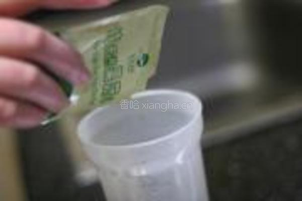 传统意式披萨的做法图解3