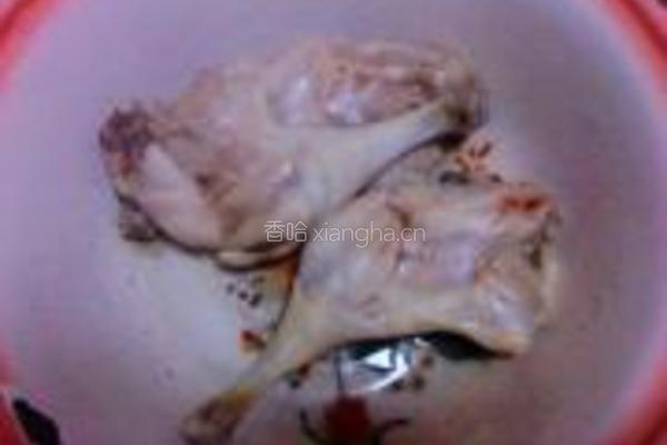 冬瓜鸭腿煲的做法图解4