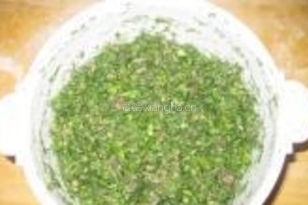 牛肉茴香蒸饺的做法图解3