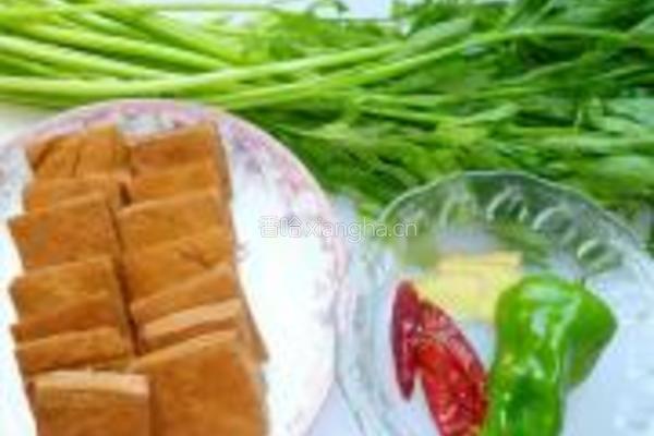 芹菜香干的做法图解1