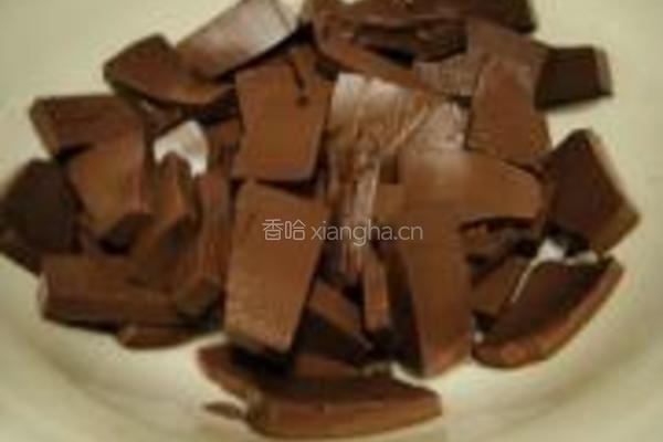 酸菜鸭血粉丝煲的做法图解1