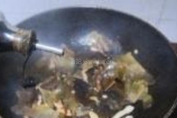 蛤蜊豆腐海带汤煲的做法图解3