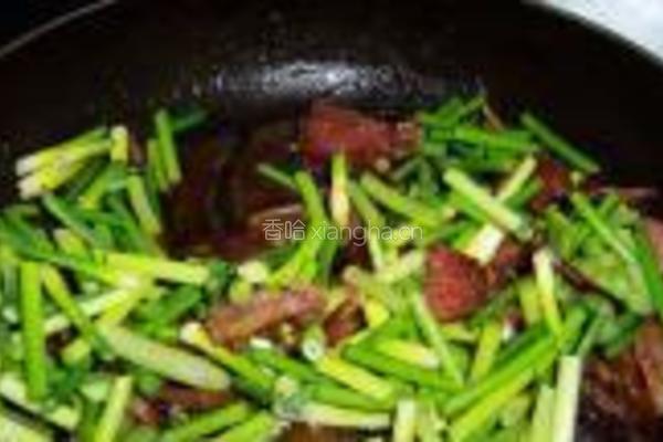 腊味火腿炒蒜薹的做法图解8